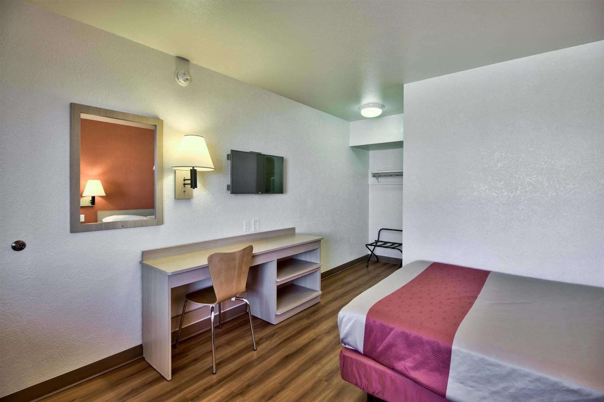 Motel 6-Youngtown, Az - Phoenix - Sun City Bagian luar foto